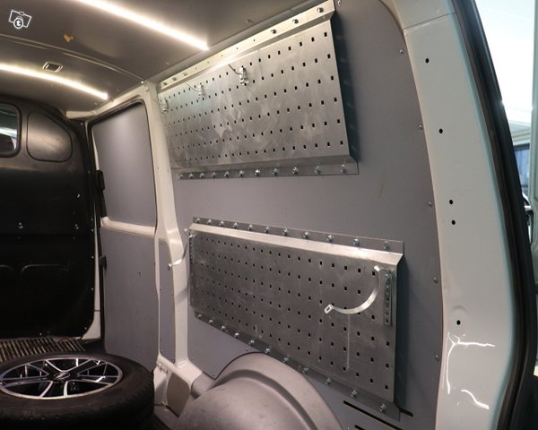 Volkswagen Transporter 12