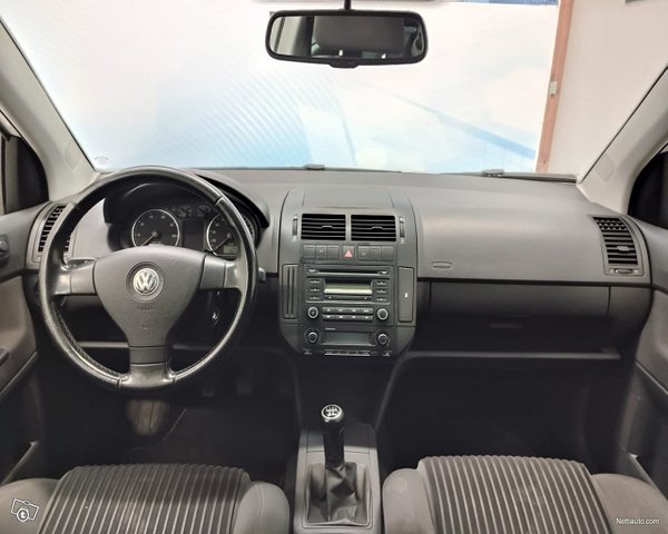 Volkswagen Polo 9