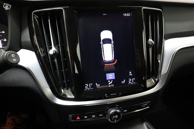 Volvo V60 13