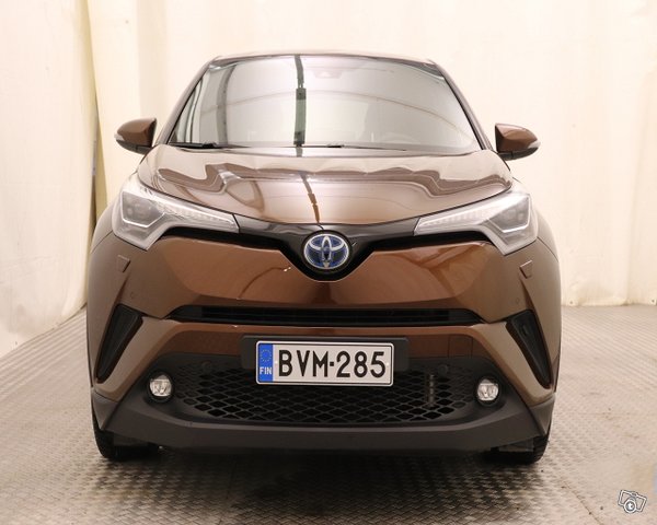 Toyota C-HR 7