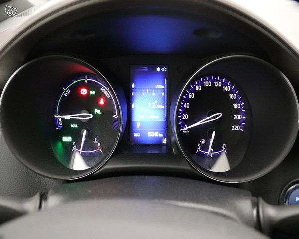 Toyota C-HR 13