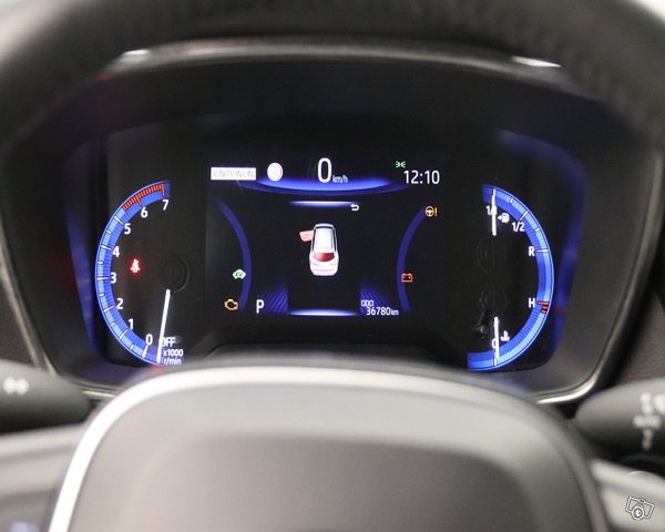 Toyota Corolla 13