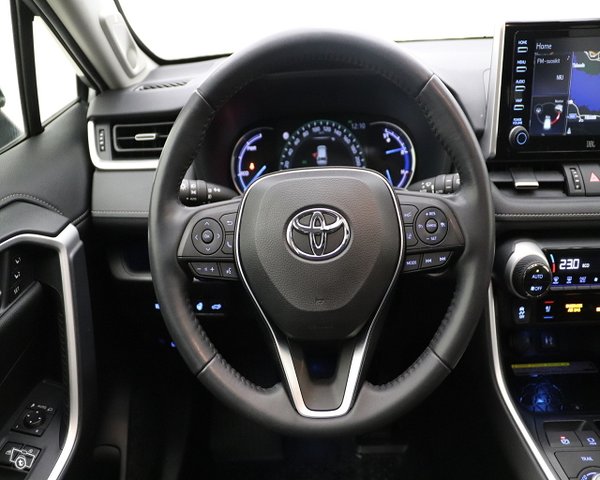 Toyota RAV4 12
