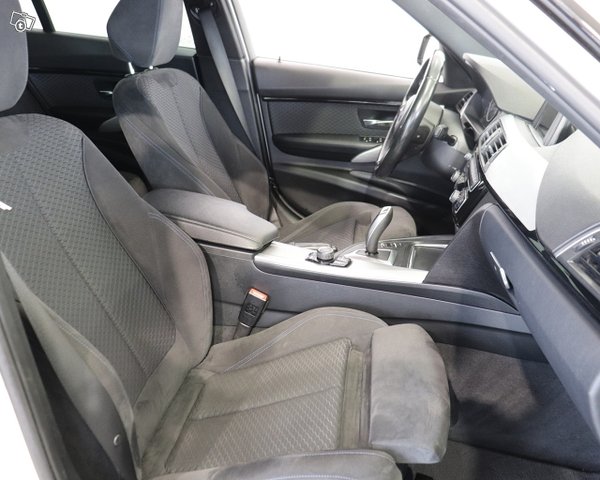 BMW 320 11