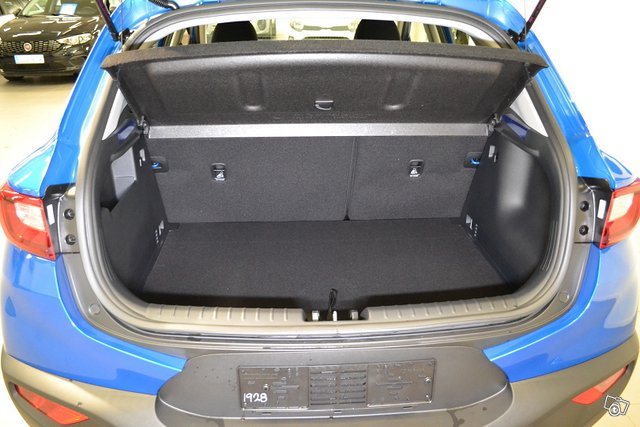 KIA STONIC 11