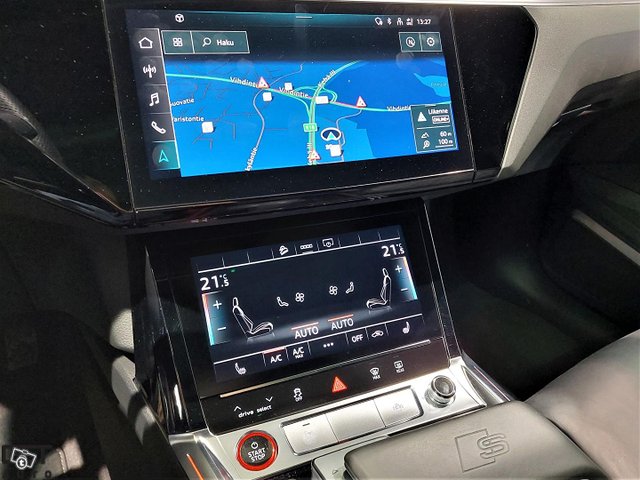 Audi E-tron 23