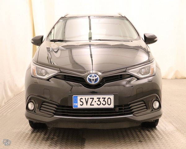 Toyota Auris 7