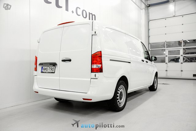 Mercedes-Benz Vito 8