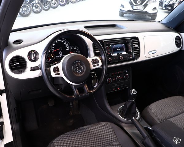 Volkswagen Beetle 8