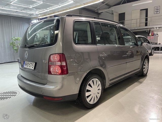 Volkswagen Touran 19