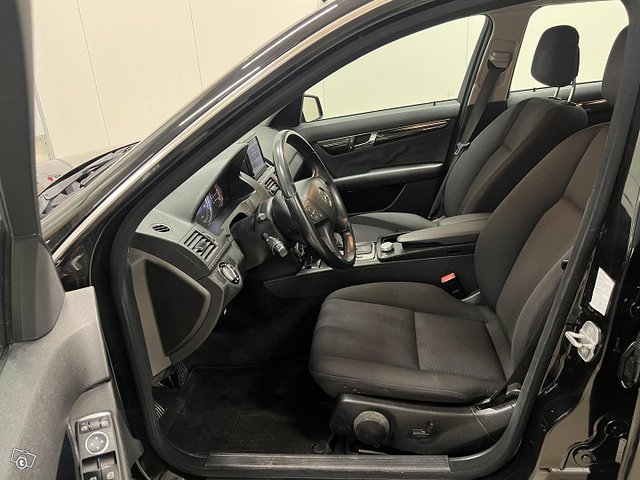 Mercedes-Benz C 6