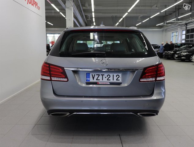 Mercedes-Benz E 13