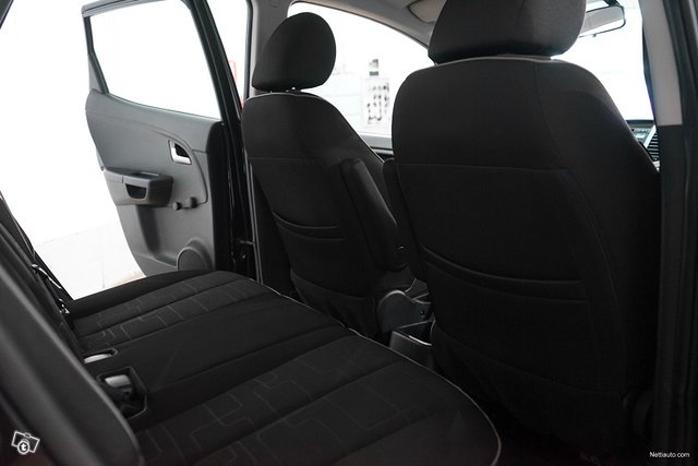 Kia Venga 14