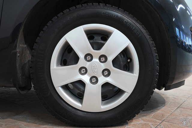 Kia Venga 23