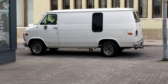 Chevrolet Van 5