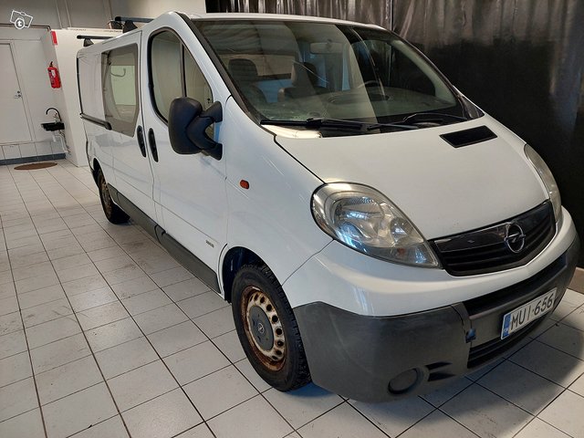 Opel Vivaro 4