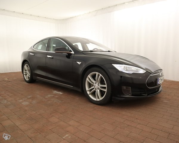 Tesla Model S, kuva 1