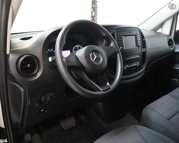 Mercedes-Benz Vito 10