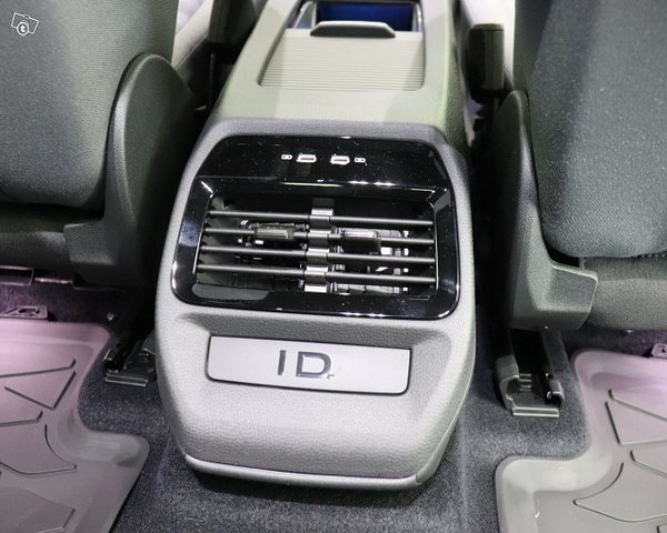 Volkswagen ID.5 10