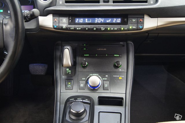 Lexus CT 14
