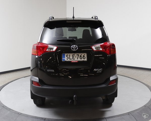 Toyota RAV4 6