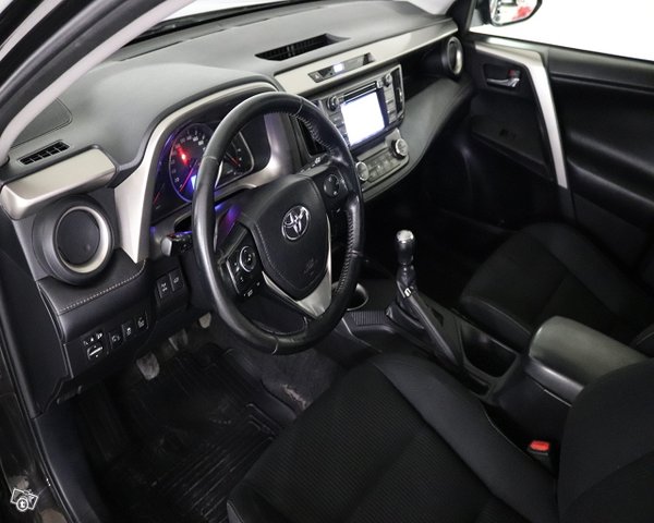 Toyota RAV4 9