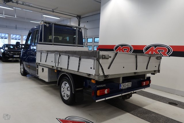 NISSAN NV400 6