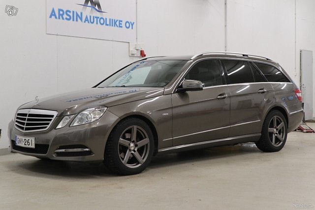 Mercedes-Benz E