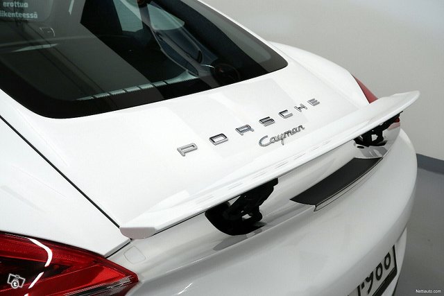 Porsche Cayman 8