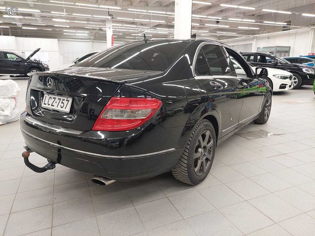 Mercedes-Benz C 7