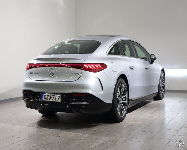 Mercedes-Benz EQS 4