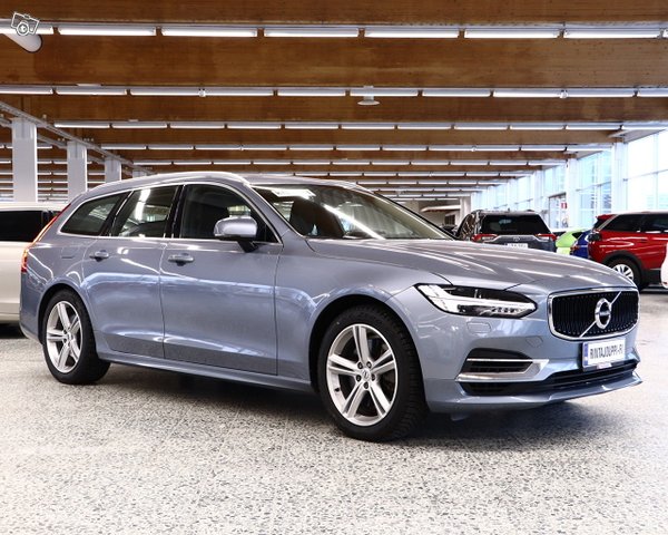 Volvo V90 2