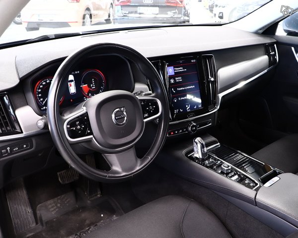 Volvo V90 7