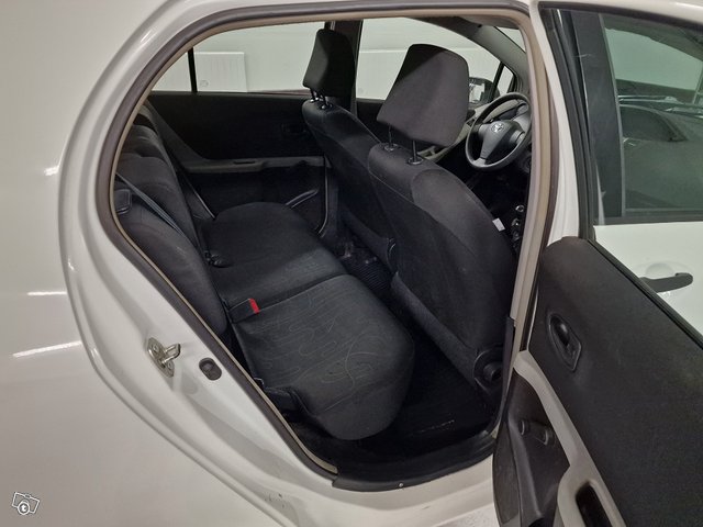 Toyota Yaris 19