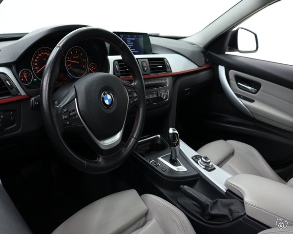 BMW 3-SARJA 15
