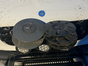 Mercedes Benz pölykapseleita, Renkaat ja vanteet, Pori, Tori.fi Mercedes Benz pölykapseleita, Renkaat ja vanteet, Pori, Tori.fi