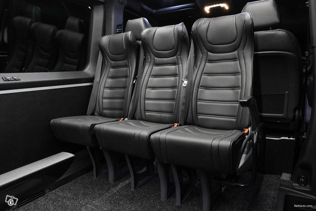 Mercedes-Benz Sprinter 16