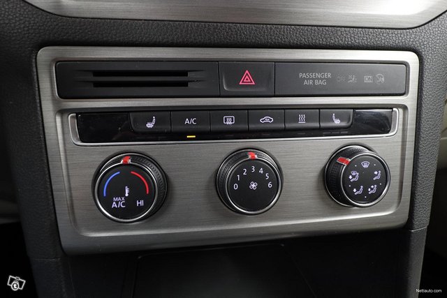 Volkswagen Golf Sportsvan 17