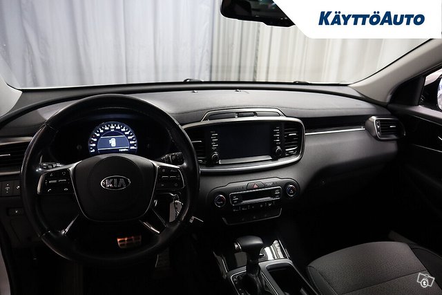 KIA Sorento 11