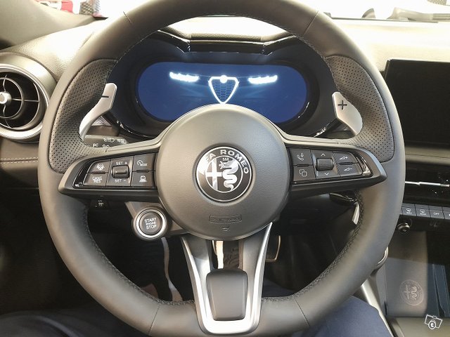 Alfa Romeo Tonale 9