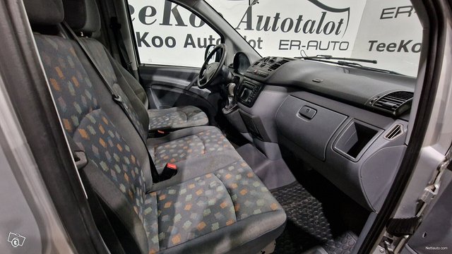 Mercedes-Benz Vito 8