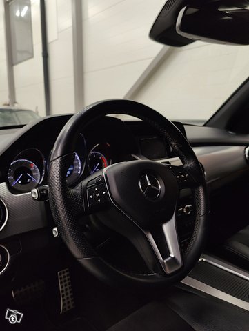 Mercedes-Benz GLK 13