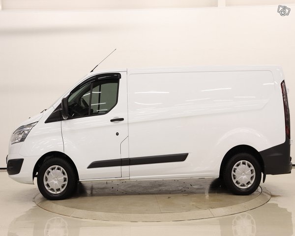 Ford Transit Custom 8