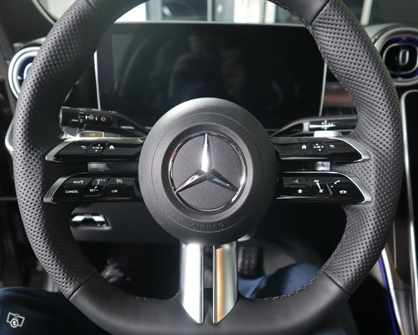 Mercedes-Benz C 11