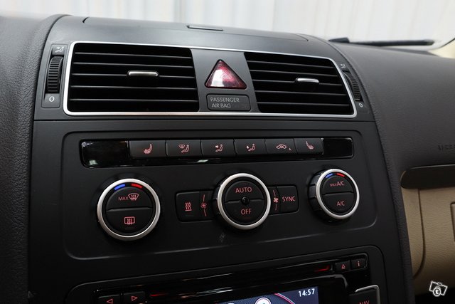 Volkswagen Touran 25