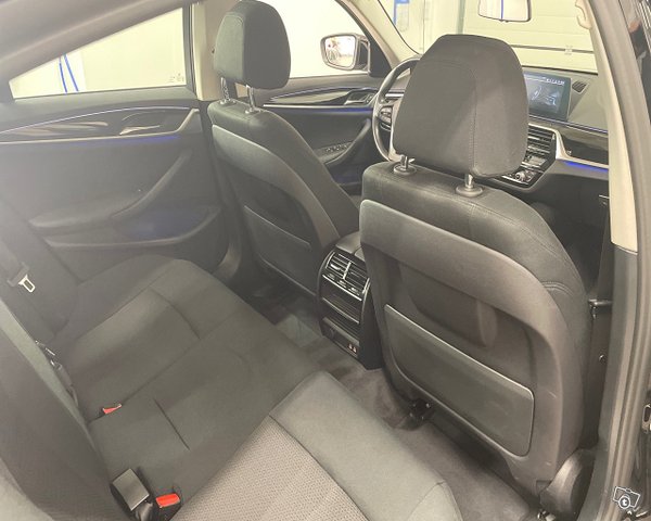 BMW 530 14