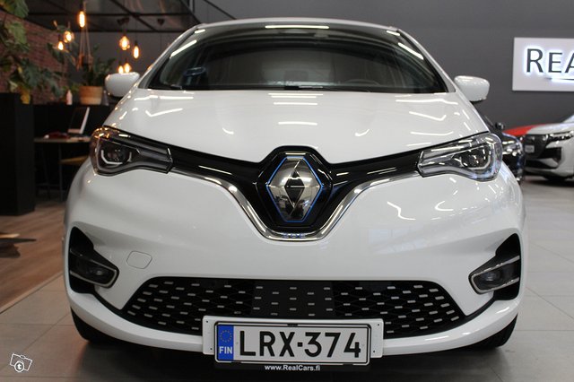 Renault ZOE 5