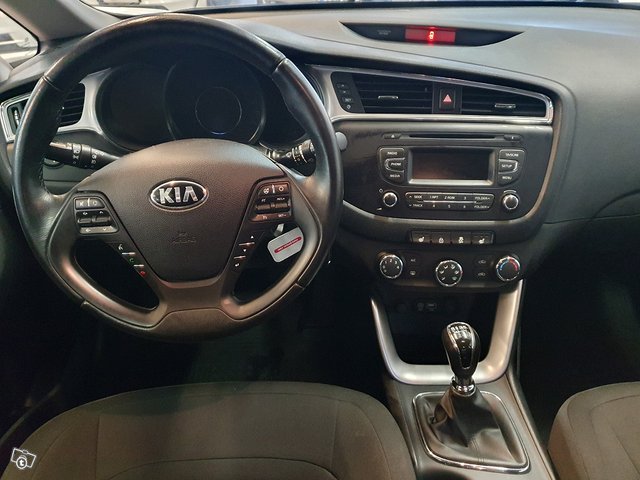 Kia Ceed 4