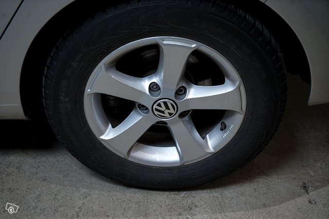 Volkswagen Golf 9