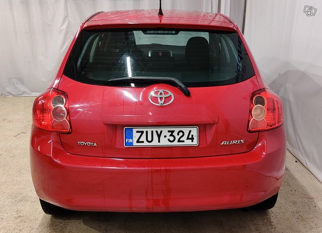 Toyota Auris 5